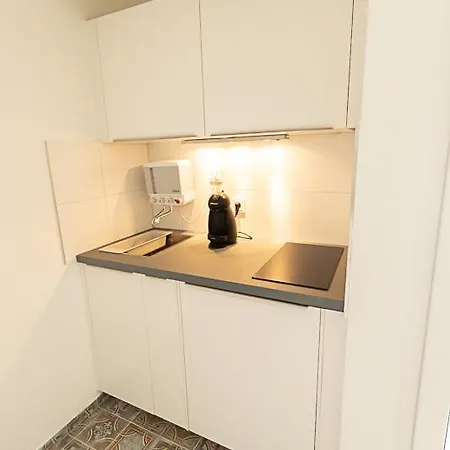 Im Herzen Von Derendorf Mit Stellplatz * Dusseldorf